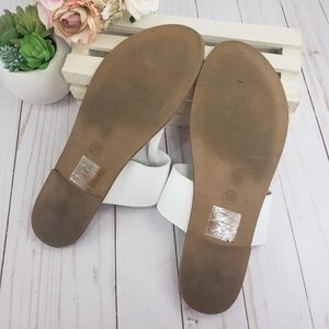 Mossimo Supply Co. Shoes - Mossimo White PU Leather Thong Sandals Mossimo Supply Co. Shoes - Mossimo White PU Leather Thong Sandals